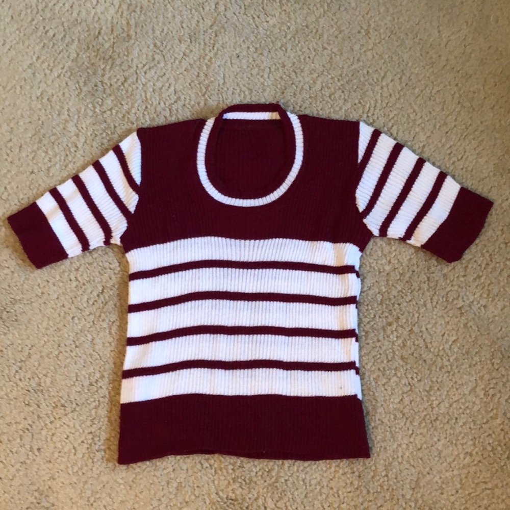 Vintage 1970’s lightweight knit short sleeve top